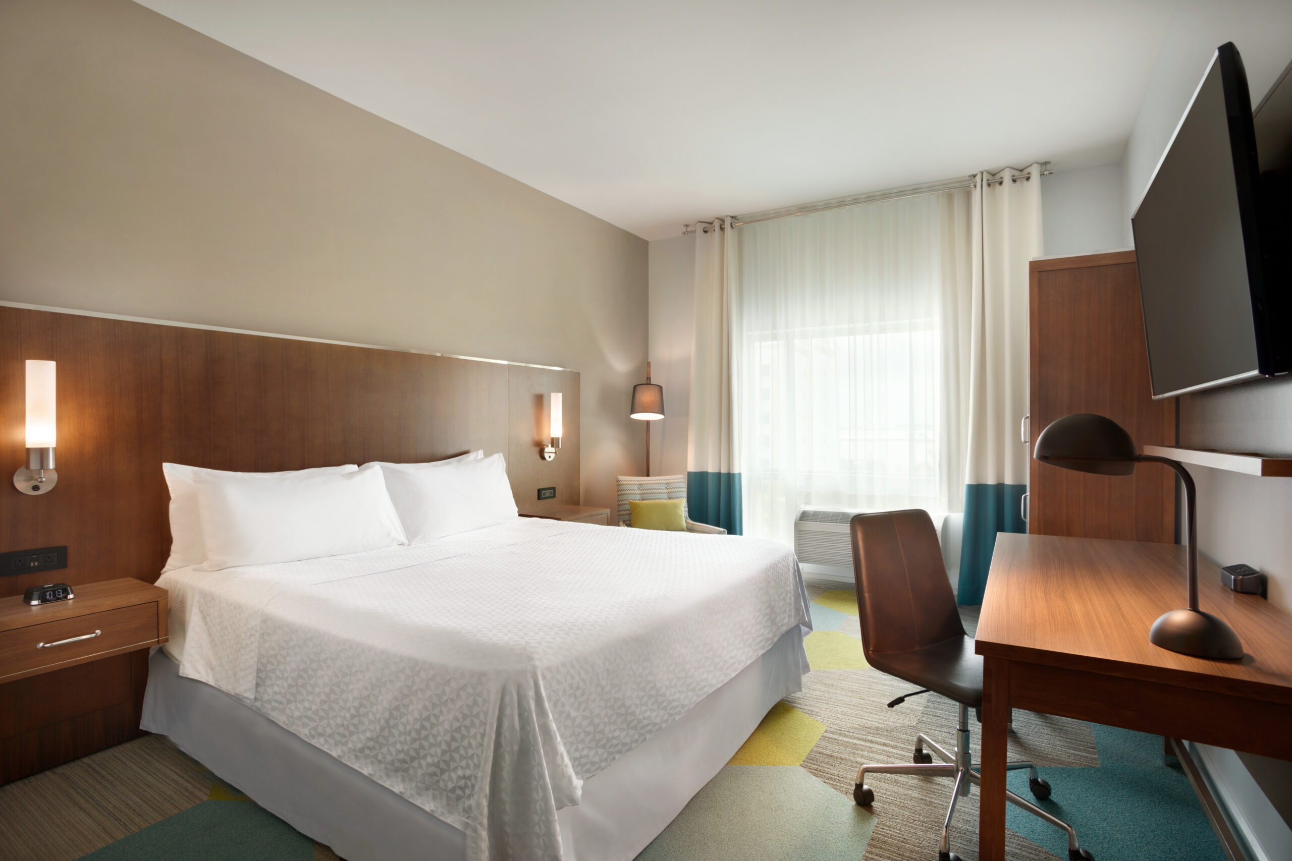Four Points By Sheraton Miami Airport - Accessible Guest Room - 1214659