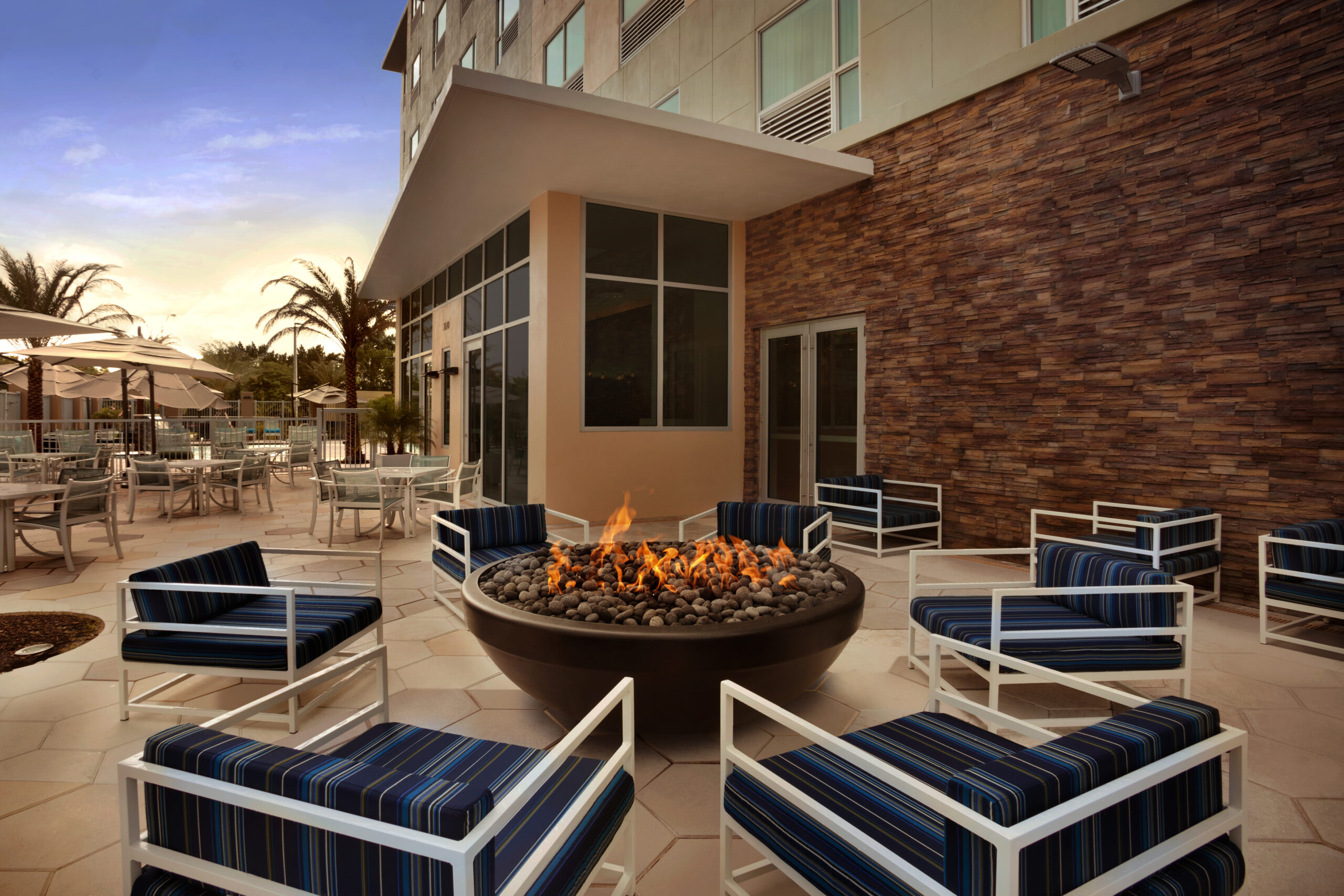 Four Points By Sheraton Miami Airport - Fire Pit - 1214687