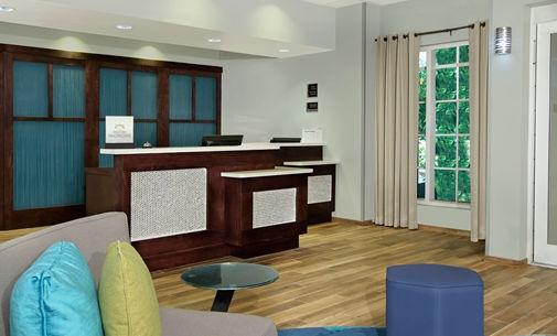 HG_frontdesk_2_505x305_FitToBoxSmallDimension_Center